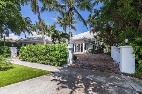 121 Seville Rd, West Palm Beach, FL 33405-5035
