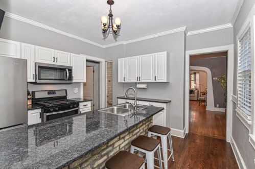 3417 Cramer St, Milwaukee WI 53211-2816 exterior