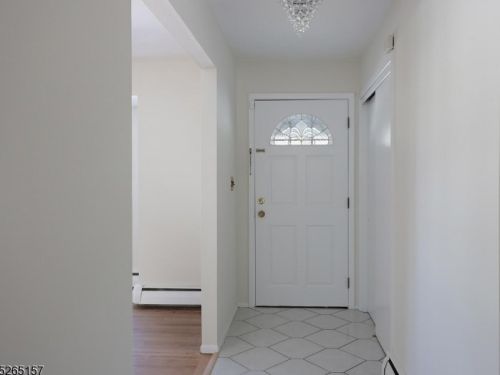 1 Prince Rd, Parsippany NJ  07054-4822 exterior