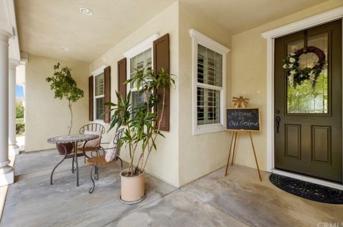 17162 Crestpeak Ct, Riverside, CA 92503-8719