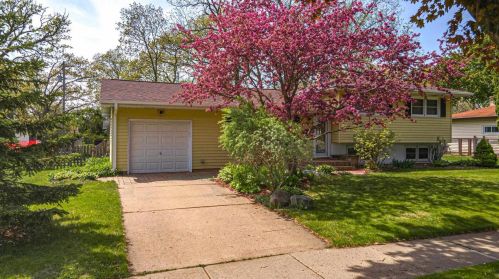 1618 Homberg Ln, Madison WI  53716-1928 exterior