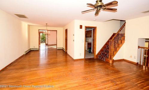 306 Van Zile Rd, Bricktown NJ  08724-2018 exterior