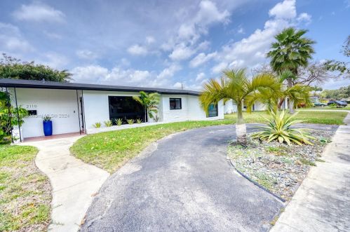 2110 47th Ave, Hollywood, FL 33021-4150