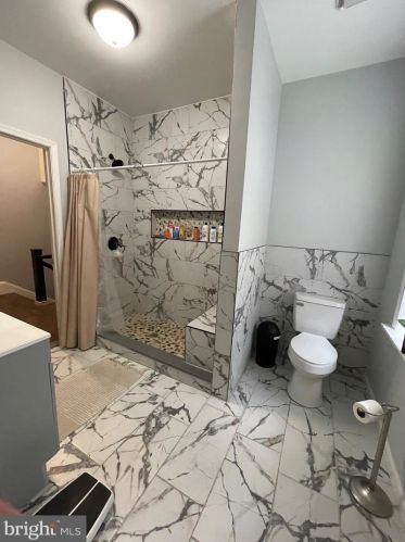 805 Main St, Norristown PA  19401-4103 exterior