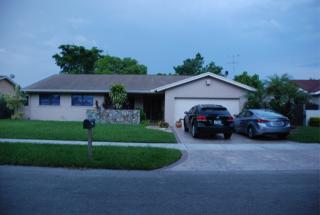 10502 142nd Ct, Miami, FL 33186-3032