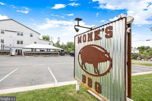 240 O St, Purcellville VA  20132-3002 exterior