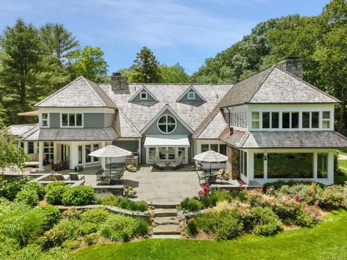 131 Bedford Rd, Scotts Corners, NY 10576-2017