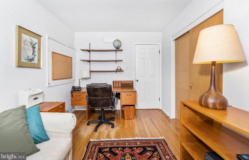 10 Cliffe Dr, Wilmington DE  19809-1602 exterior