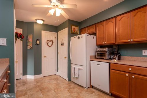 403 Stratford Ct, Lansdale PA  19446-6374 exterior