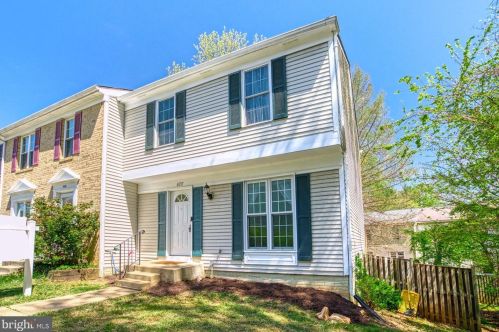 6037 Meyers Landing Ct, Springfield, VA 22015-2560