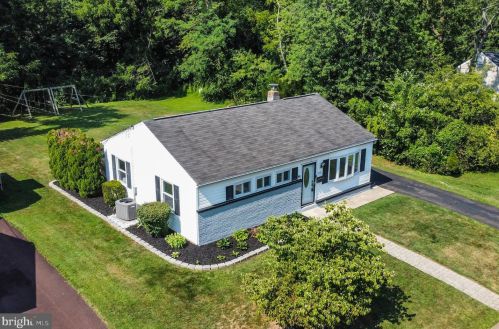 575 Winding Rd, Lansdale PA  19446-3446 exterior