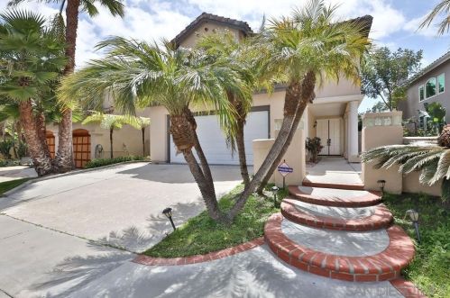 4373 Corte De La Fonda, San Diego CA  92130-2126 exterior