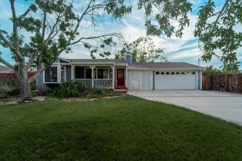 43321 17th St, Lancaster, CA 93534-5903