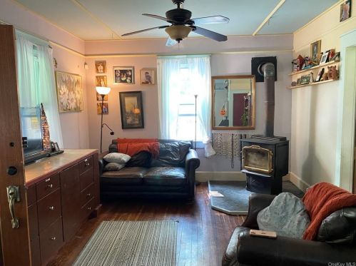 346 Katrina Falls Rd, Rock Hill, NY 12775-6059