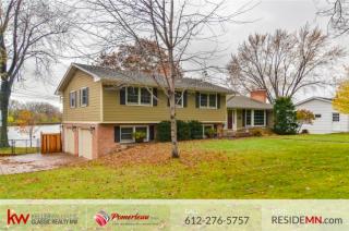3801 Crystal Lake Blvd, Minneapolis, MN 55422-2324