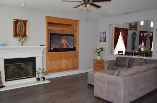 3128 Queens Gate Ln, Modesto CA  95355-8684 exterior