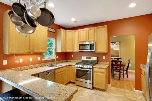 163 Taft Dr, Bricktown NJ  08724-3267 exterior