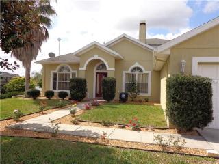 8234 Chatham Pointe Ct, Orlando, FL 32835-8062