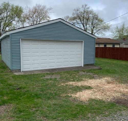 4035 Vermont St, Gary, IN 46409-1863