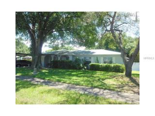 1001 Greenbriar Dr, Brandon, FL 33511-7715