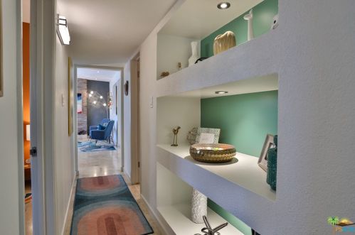 1135 Sunrise Way, Palm Springs CA  92262-5310 exterior