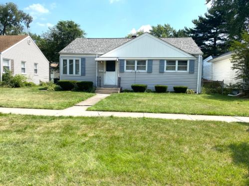 1023 Lincoln St, Hobart, IN 46342-6037