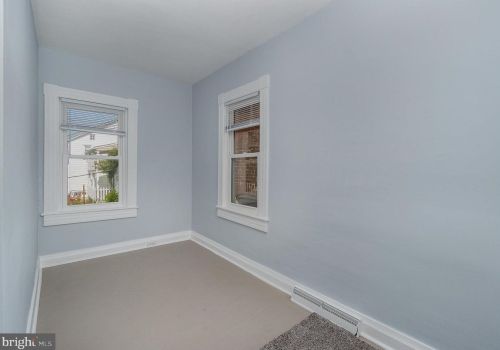 8 East St, Spring Grove PA  17362-1210 exterior