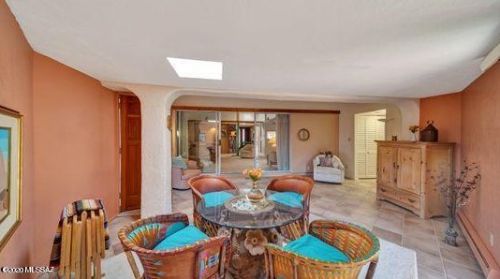 111 Calle Escudilla, Green Valley, AZ 85614-3408