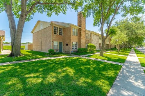 511 Towne House Ln, Richardson, TX 75081-3529