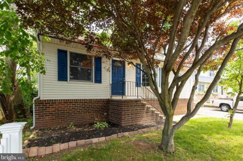 13 Brewer Ave, Blenheim NJ  08012-4805 exterior