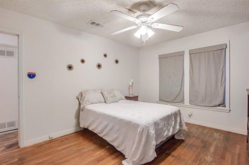 3759 Kris St, Fort Worth TX  76180 exterior