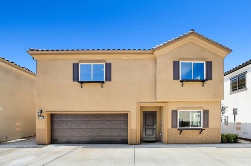 21040 Cypress St, Covina, CA 91724-2305