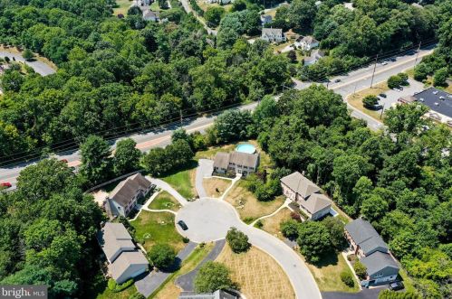 239 Hawkes Ct, Hockessin DE  19707-1351 exterior