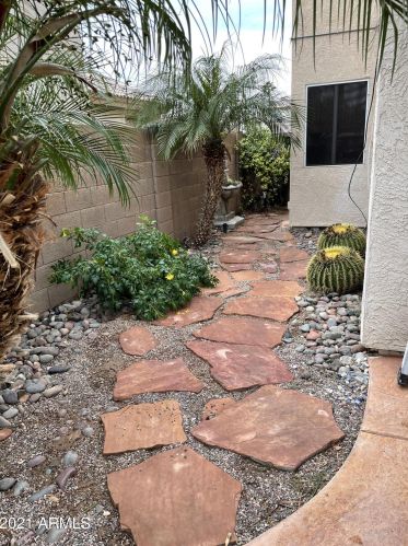 2155 Olla Ave, Mesa AZ 85202-7983 exterior