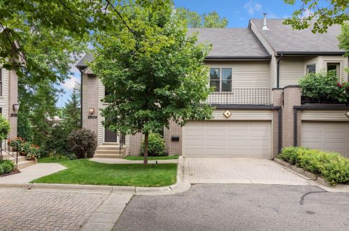 2504 Princeton Ct, Minneapolis, MN 55416-1982