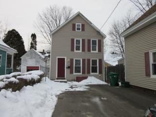 15 Pine St, Rochester NH  03867-2220 exterior