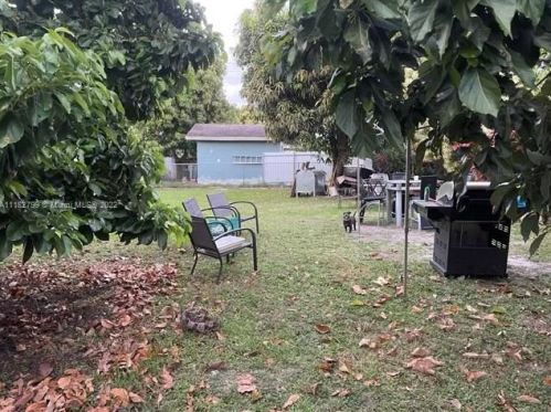 2440 6 Ct, Hialeah FL  33012-3820 exterior