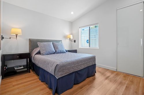 4552 Ethel Ave, North Hollywood CA  91605-4703 exterior