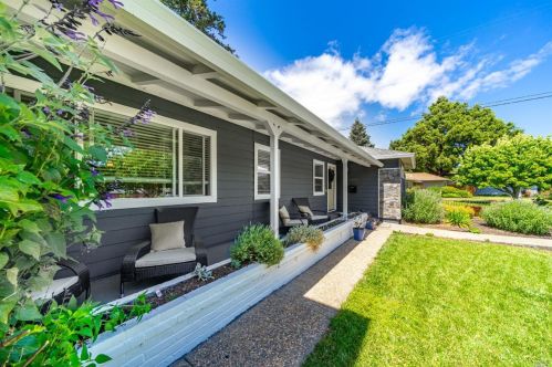 3303 Magowan Dr, Santa Rosa CA  95405-5117 exterior