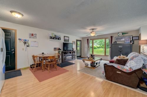 251 Magnolia Dr, Glenwood City, WI 54013-4336