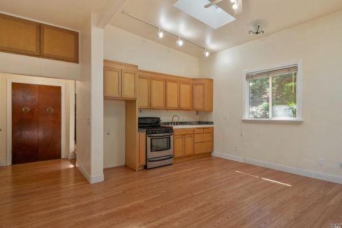 5372 Montecito Ave, Santa Rosa CA 95404-1954 exterior