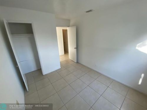 717 57th St, West Palm Beach FL  33407-2515 exterior