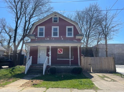 24 Jefferson Ave, Roosevelt, NY 11575-2437