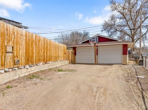 46 Loch Lomond Ln, Pueblo CO  81001-1748 exterior