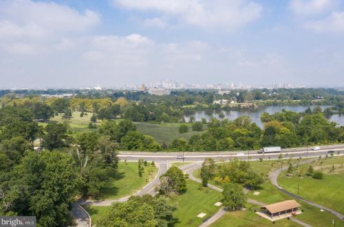 200 Park Dr, Camden NJ  08108-2236 exterior