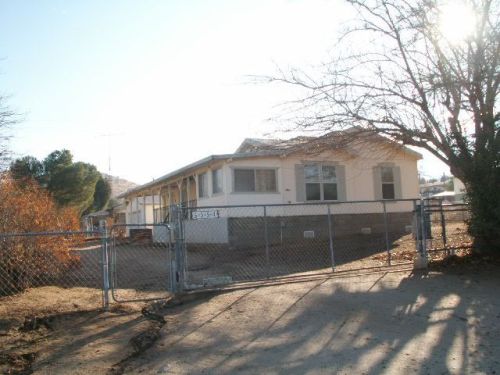 5554 Hooper Rd, Weldon, CA 93283-9600