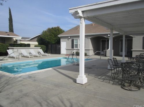 1584 Duke Dr, Livingston CA  95334-9343 exterior