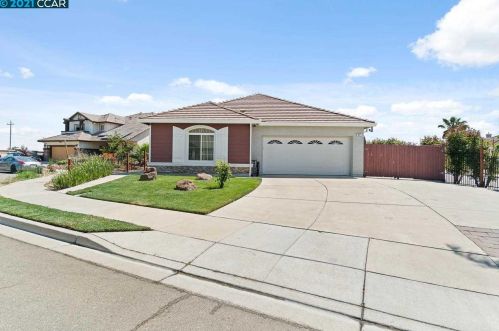27 Zion Ct, Oakley, CA 94561-5218