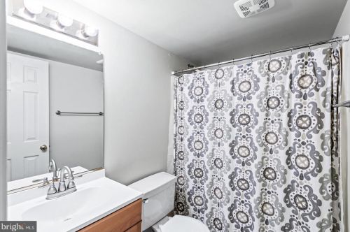 10100 Chatham Ct, Fredericksburg VA  22408-9566 exterior