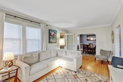 24 Burnham Rd, Greystone Park NJ  07950-1715 exterior